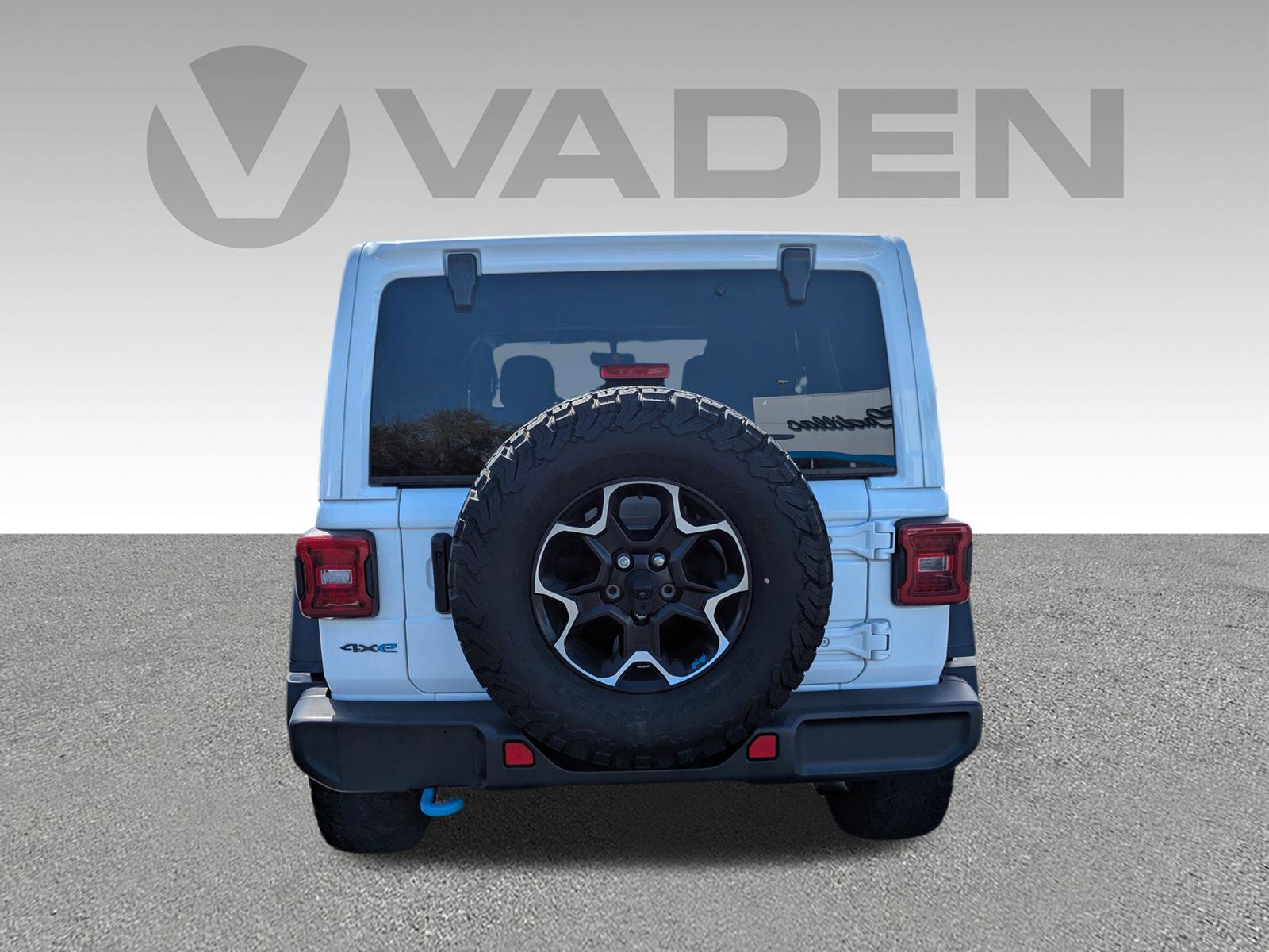 Used 2023 Jeep Wrangler Unlimited Rubicon 4xe w/ Cold Weather Group image 23