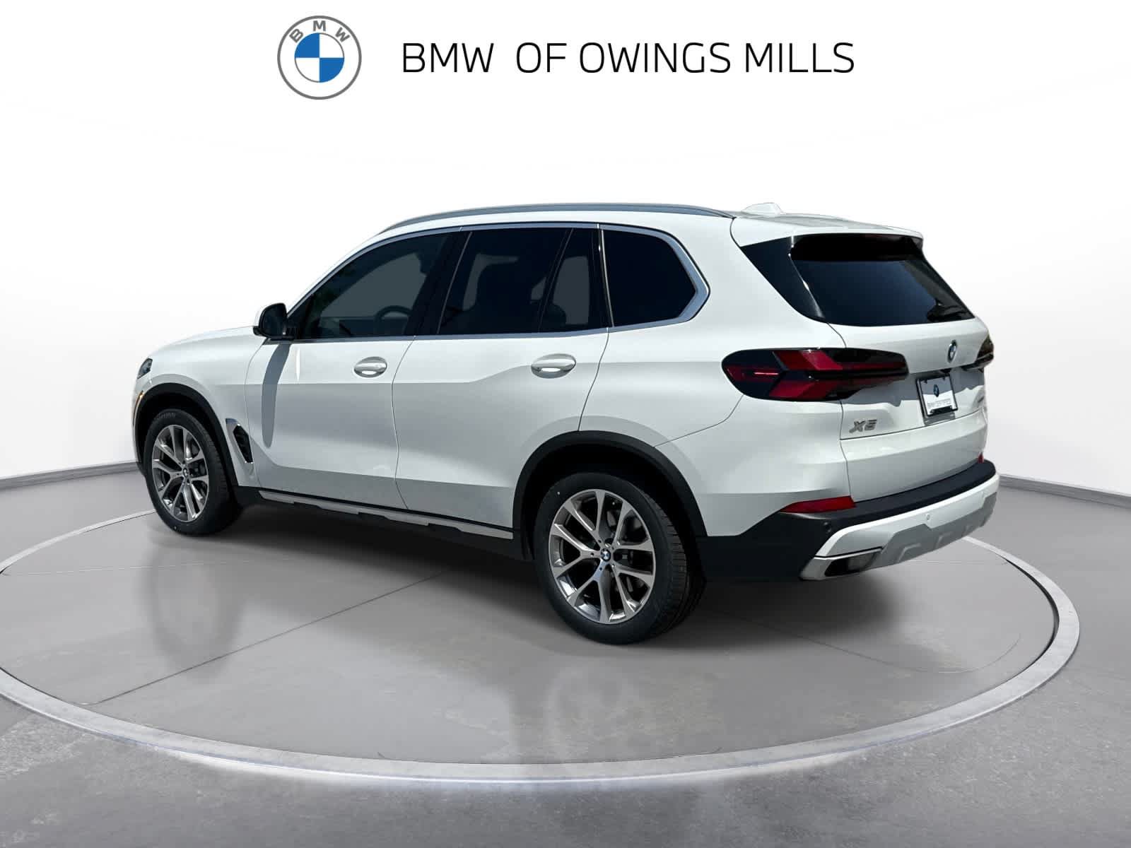 Used 2024 BMW X5 xDrive40i w/ Premium Package AWD/4WD image 6