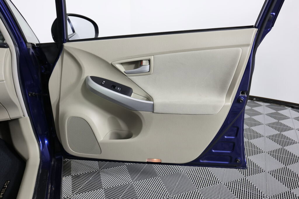 Used 2010 Toyota Prius Two image 25