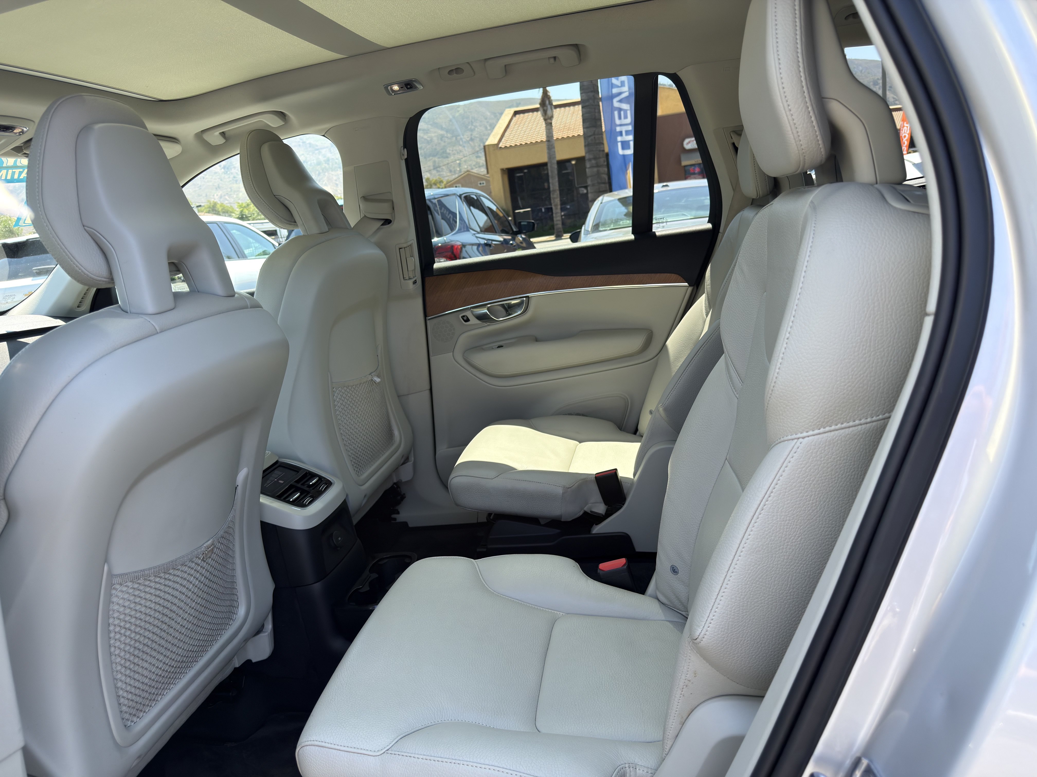 Used 2021 Volvo XC90 T8 Inscription Expression w/ Advanced Package AWD/4WD image 18