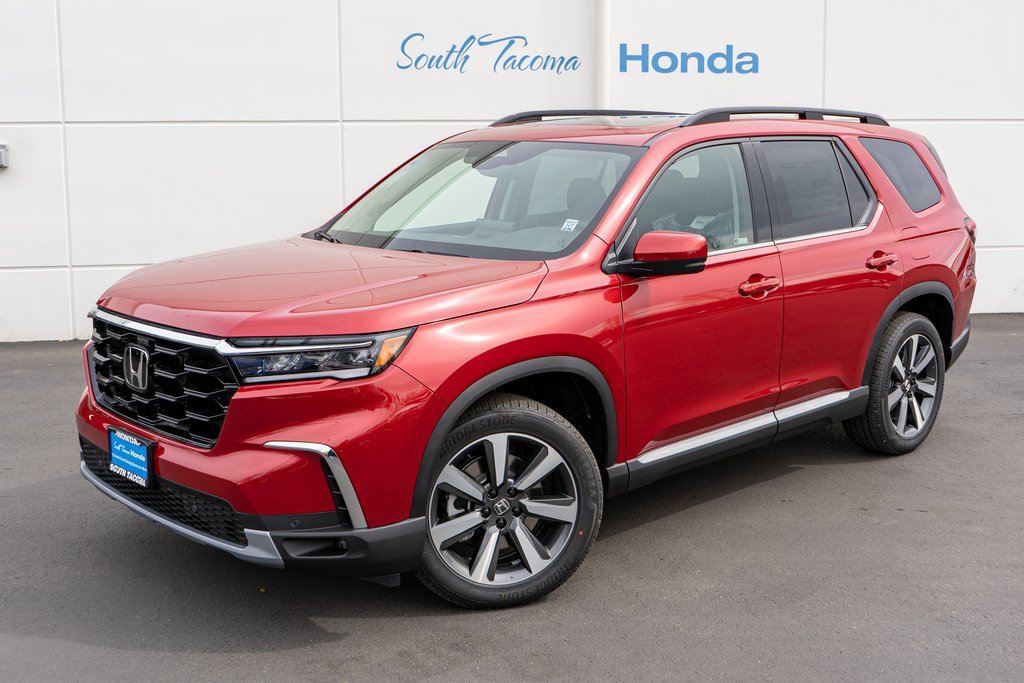 New 2025 Honda Pilot Touring image 2