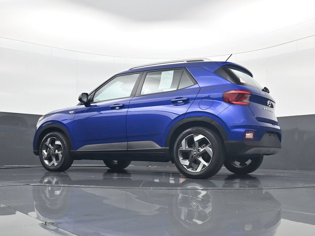 Certified 2024 Hyundai Venue SEL FWD image 28