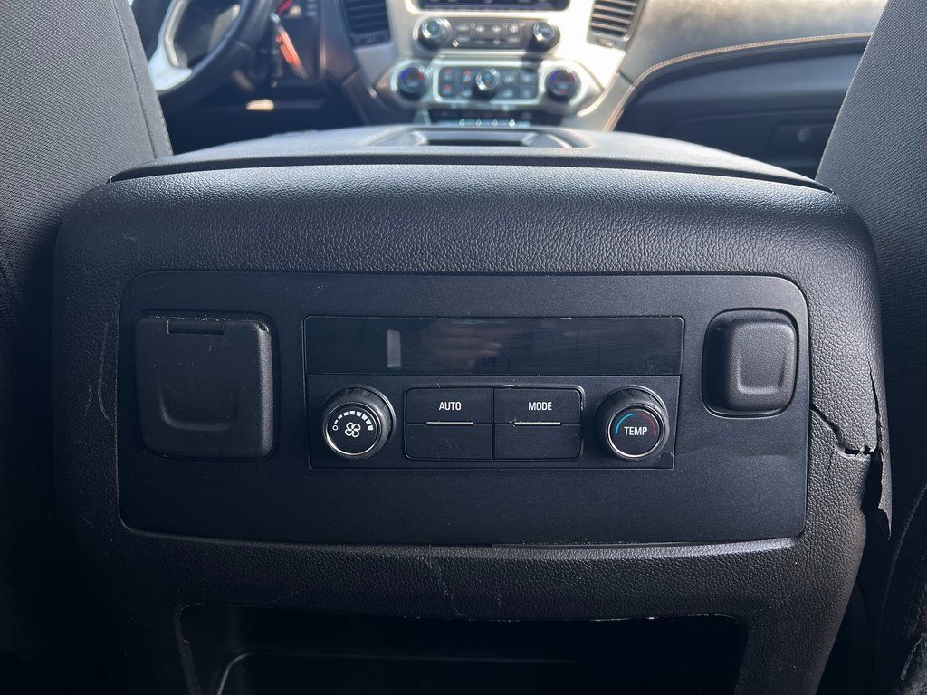 Used 2017 GMC Yukon SLE w/ SLE Value Package image 21