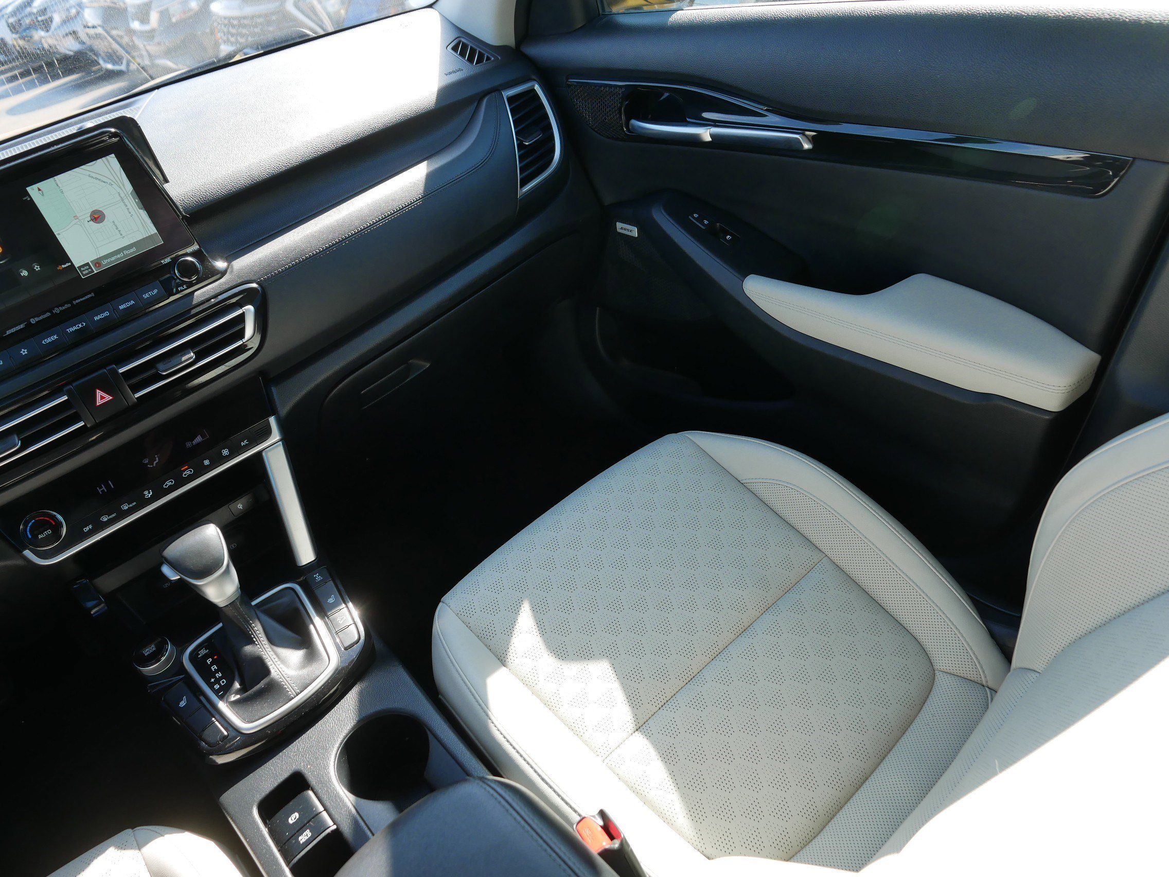 Certified 2022 Kia Seltos SX image 11