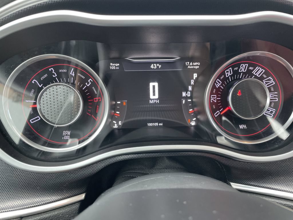 Used 2015 Dodge Challenger R/T Plus RWD image 17