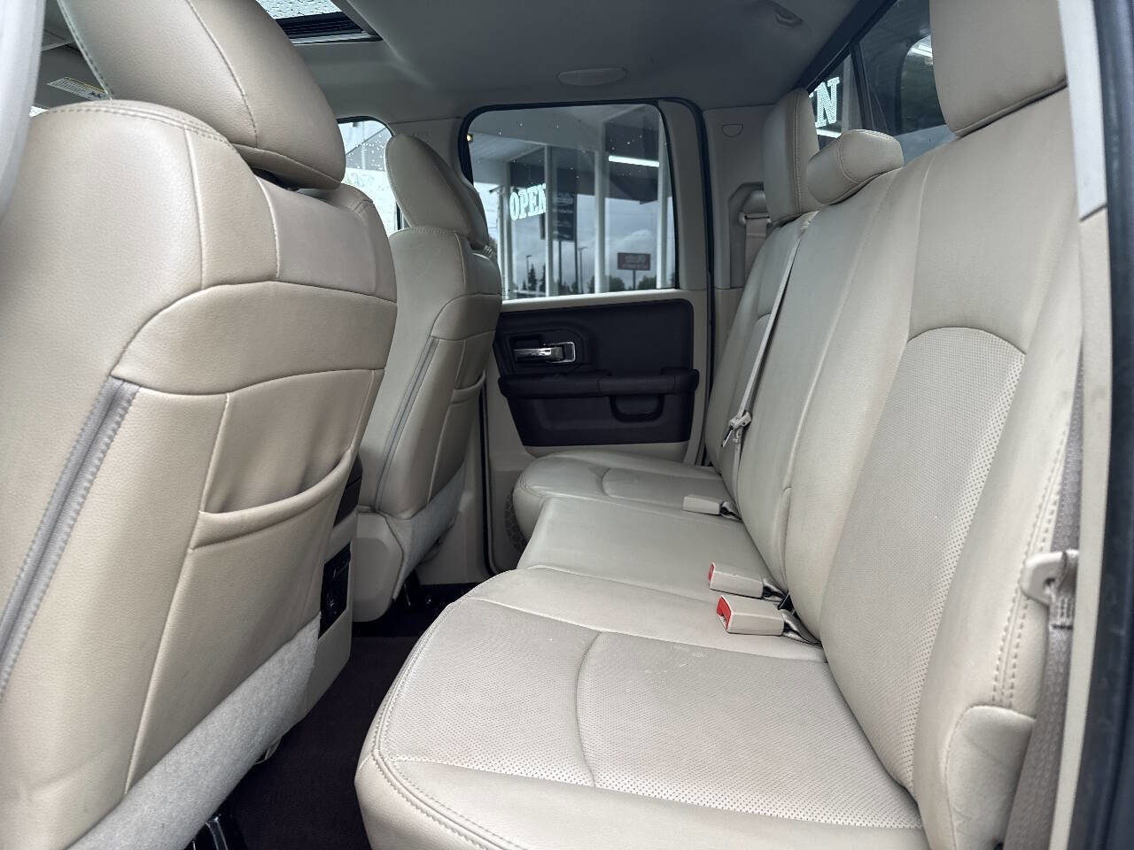 Used 2013 RAM 1500 Laramie w/ Convenience Group AWD/4WD image 25
