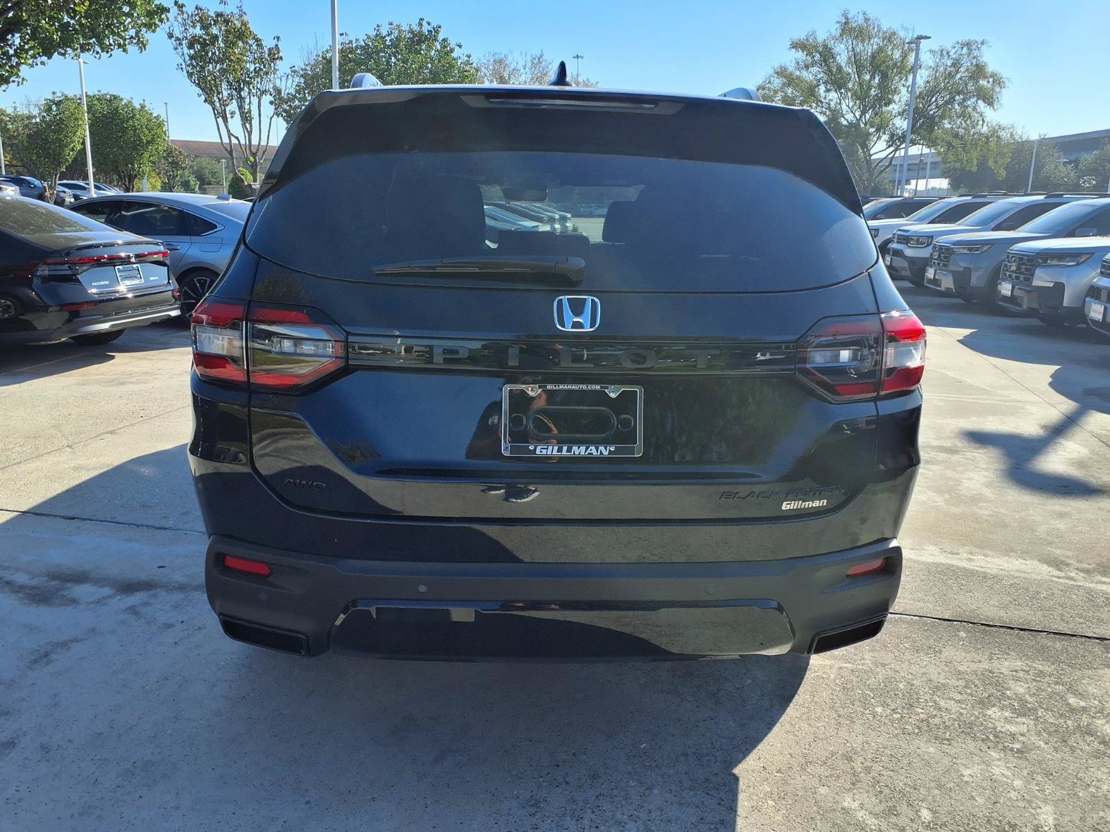 New 2026 Honda Pilot Black Edition image 6