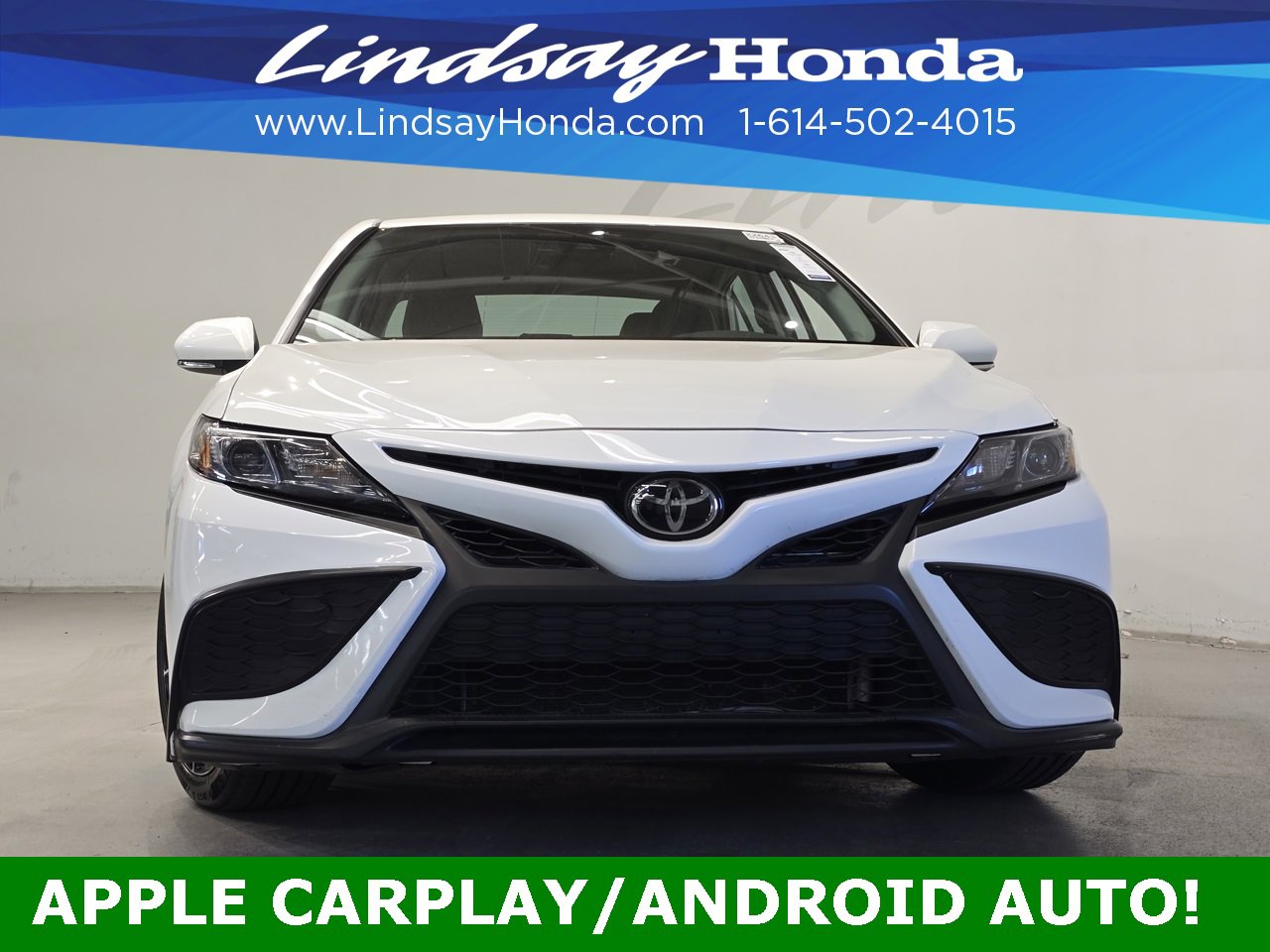 Used 2024 Toyota Camry SE image 2