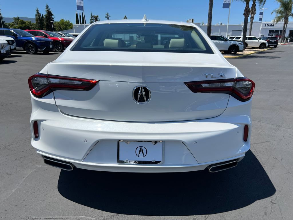 Certified 2025 Acura TLX w/ Technology Package image 9
