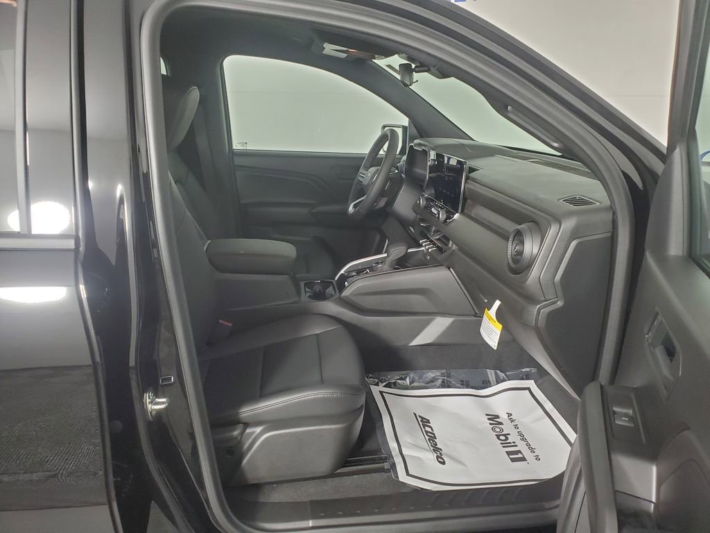 New 2026 Chevrolet Colorado Trail Boss w/ Midnight Edition AWD/4WD image 18