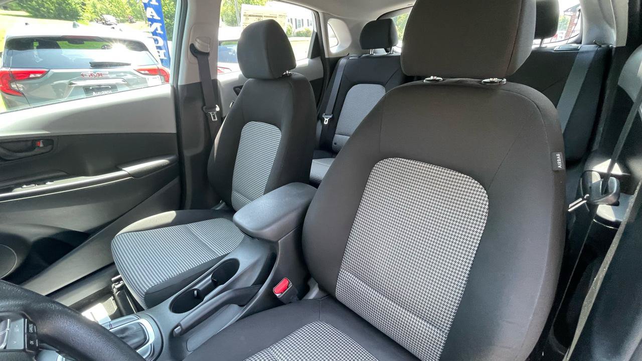 Used 2020 Hyundai Kona SE AWD/4WD image 16