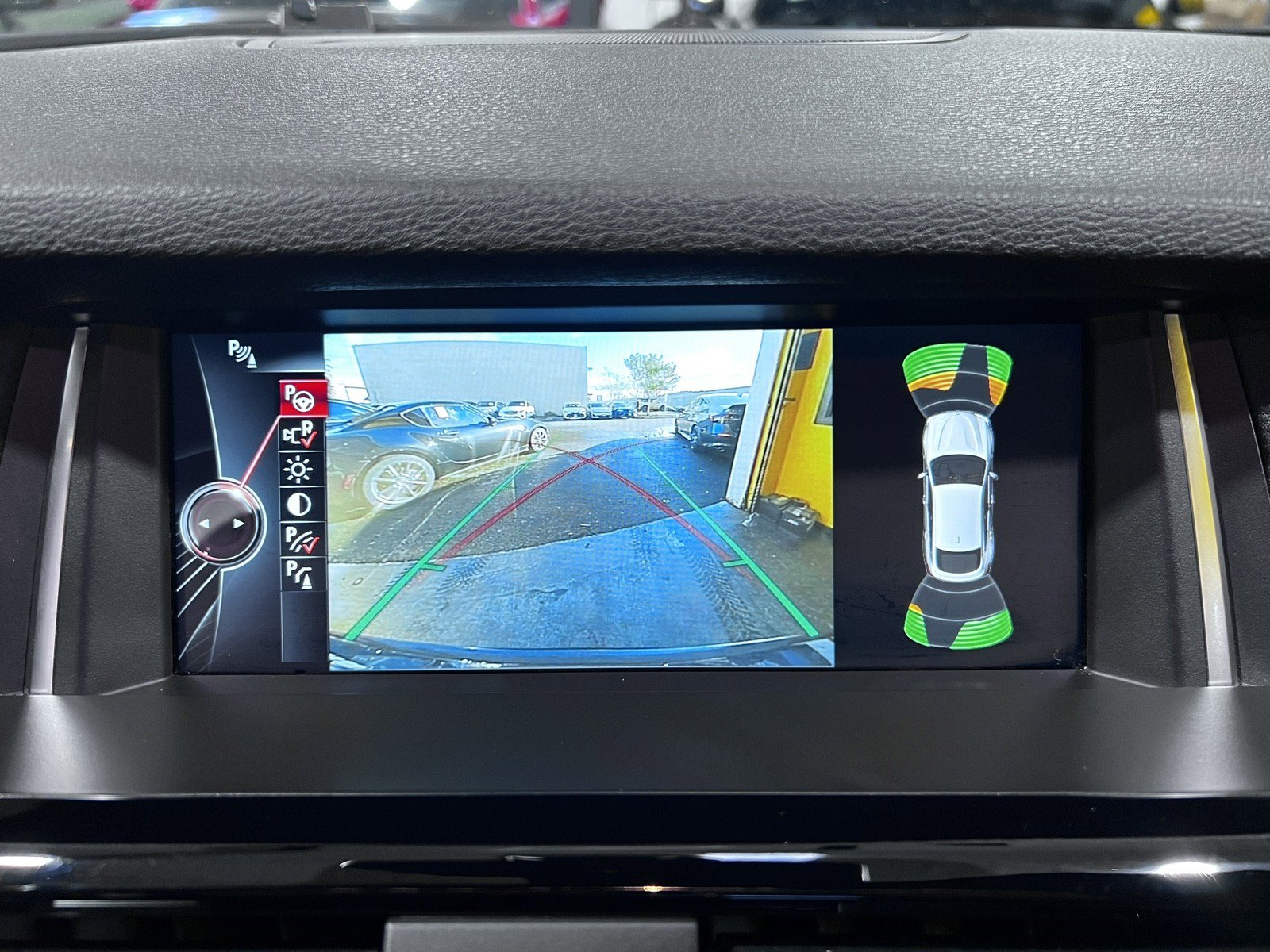 Used 2016 BMW X4 M40i image 21