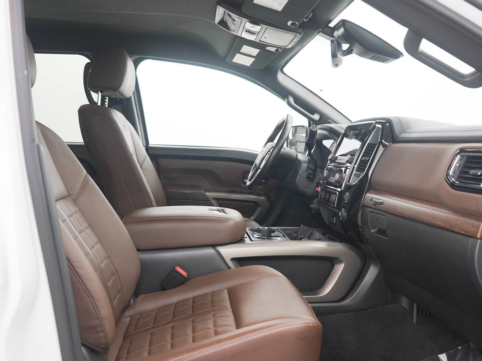 Used 2023 Nissan Titan Platinum Reserve w/ Off Road Protection Package AWD/4WD image 13