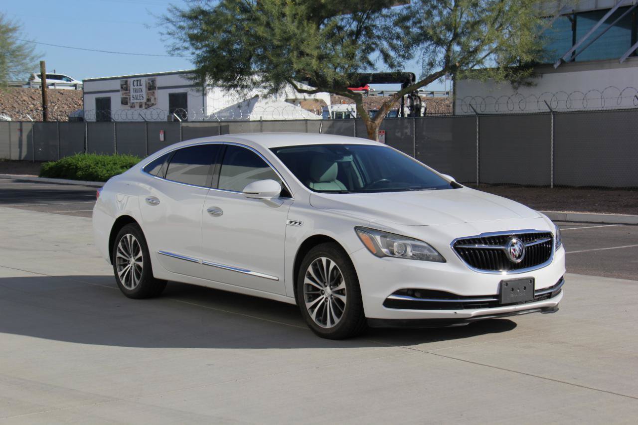 Used 2018 Buick LaCrosse Premium FWD image 4