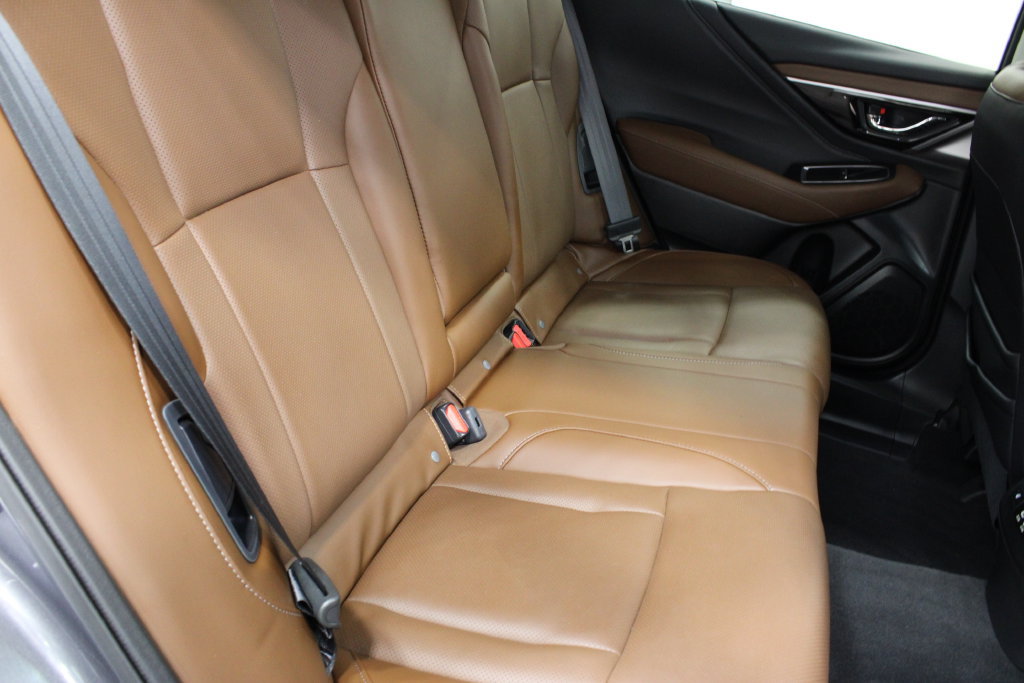 Used 2024 Subaru Outback Touring AWD/4WD image 21