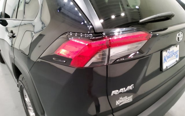 Used 2024 Toyota RAV4 XLE image 12