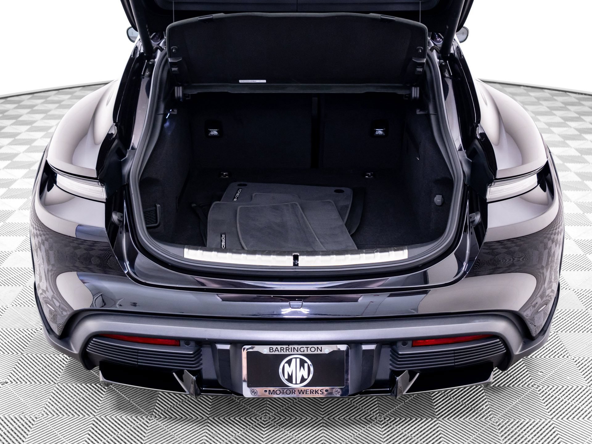 Certified 2023 Porsche Taycan Turbo AWD/4WD image 32