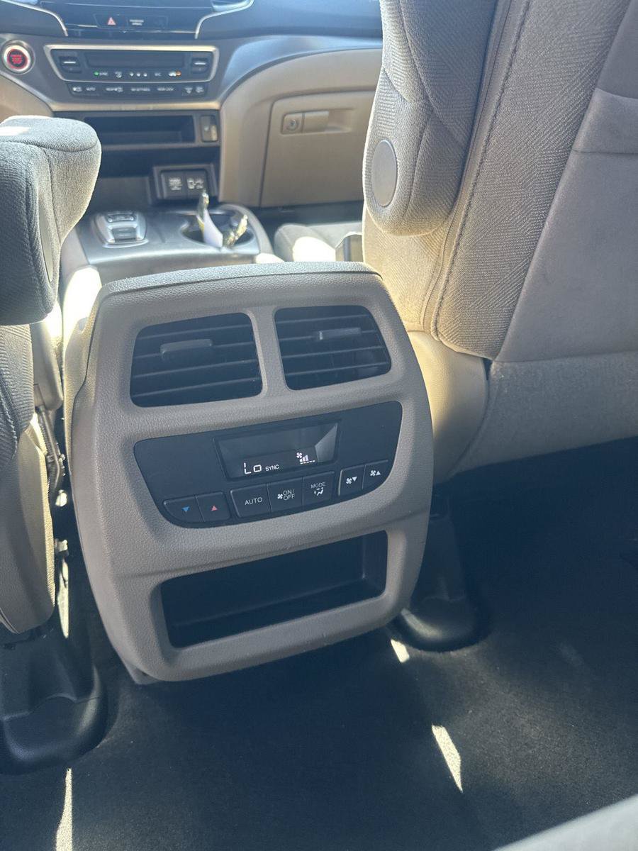 Used 2021 Honda Pilot EX image 33