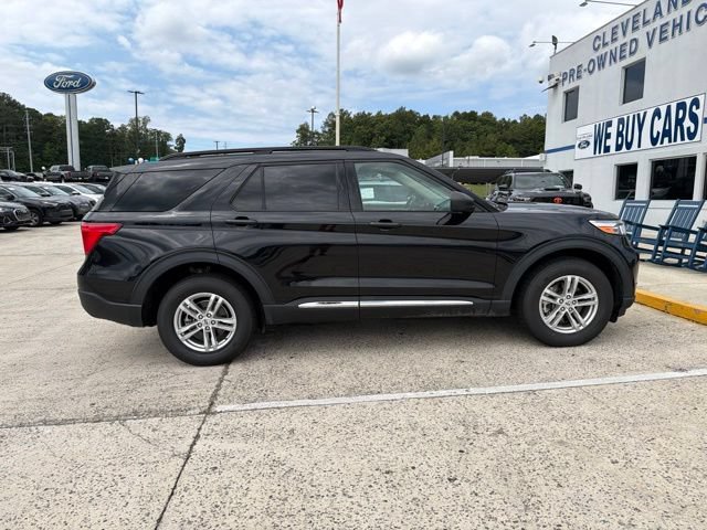 Used 2023 Ford Explorer XLT w/ Equipment Group 202A AWD/4WD image 28