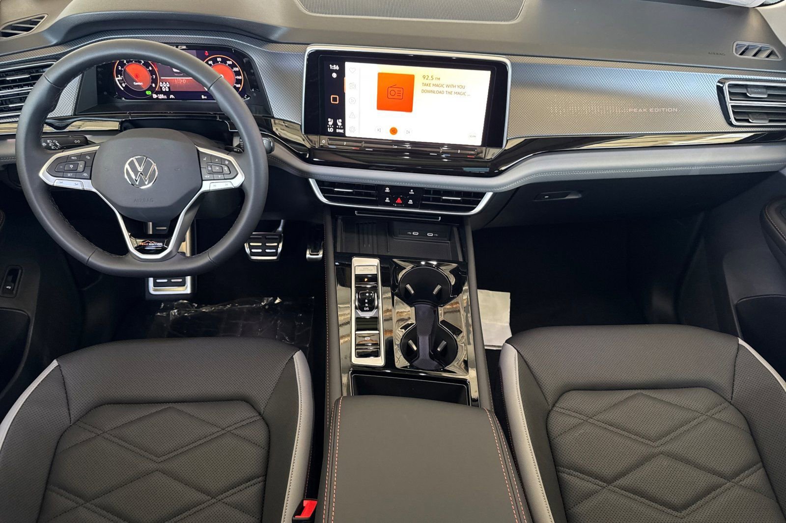 New 2025 Volkswagen Atlas Peak Edition SE image 13