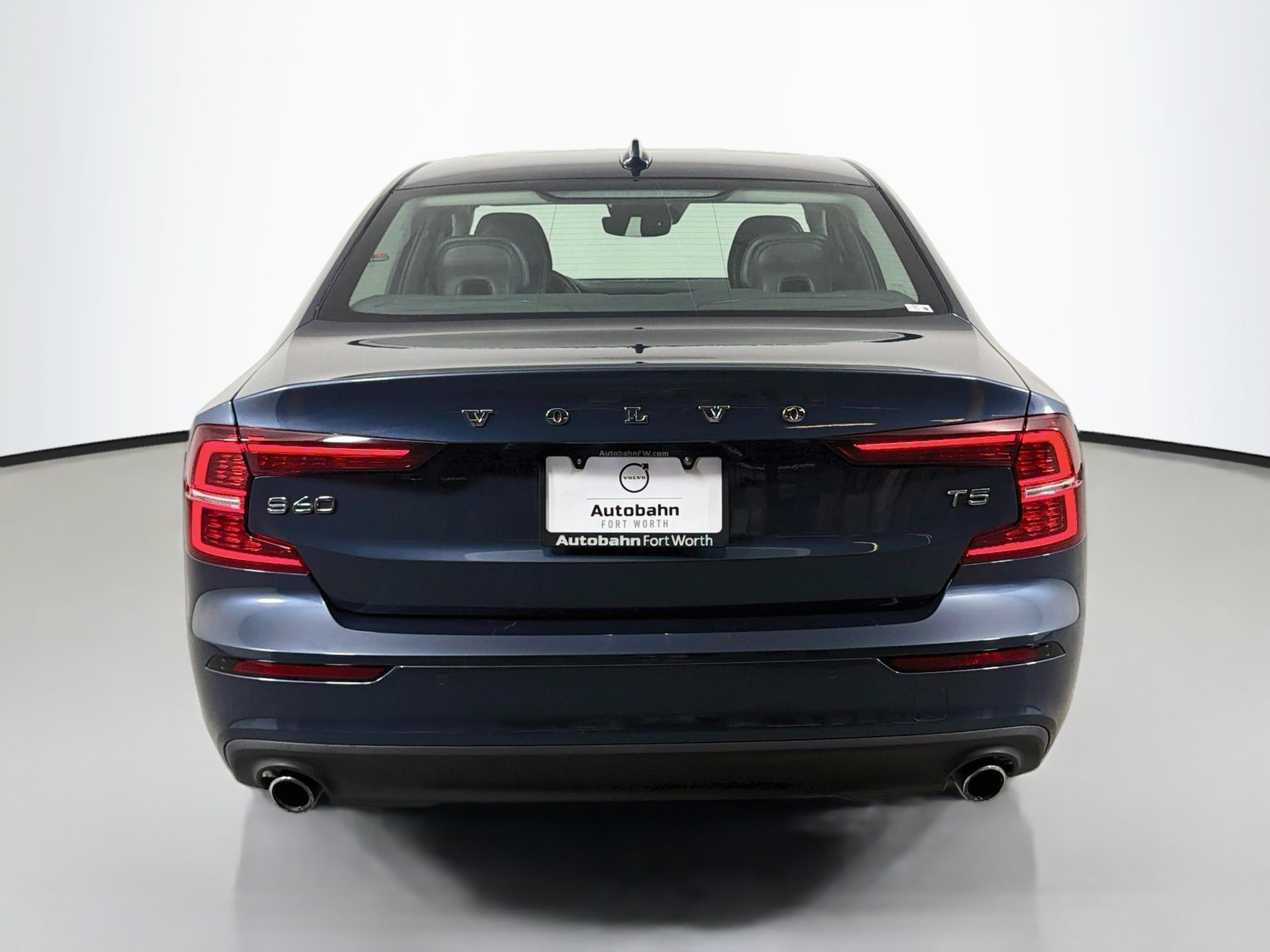 Used 2019 Volvo S60 T5 Momentum w/ Multimedia Package FWD image 7