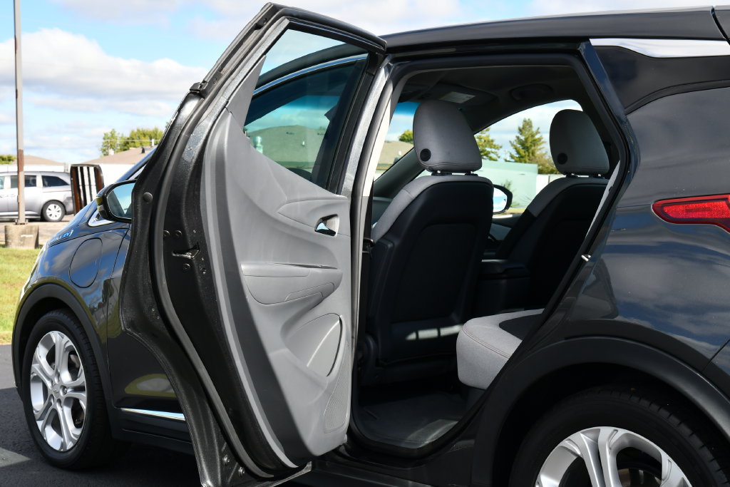 Used 2021 Chevrolet Bolt LT FWD image 20