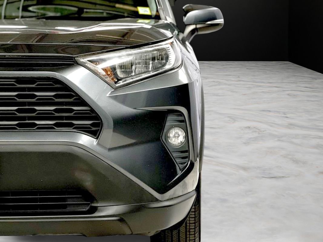 Used 2019 Toyota RAV4 XLE w/ All Weather Liner Package AWD/4WD image 57