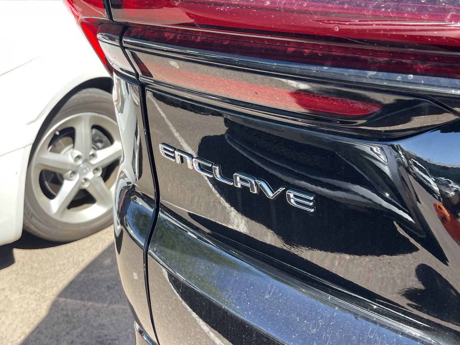 Used 2026 Buick Enclave Sport Touring w/ Super Cruise Package FWD image 7