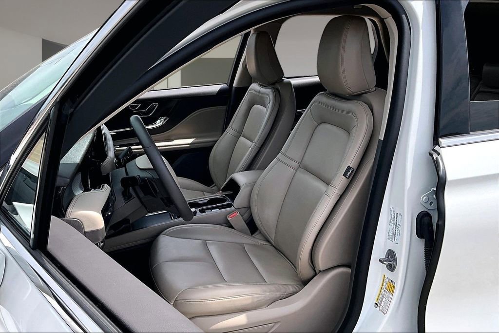 Used 2023 Lincoln Corsair FWD image 27