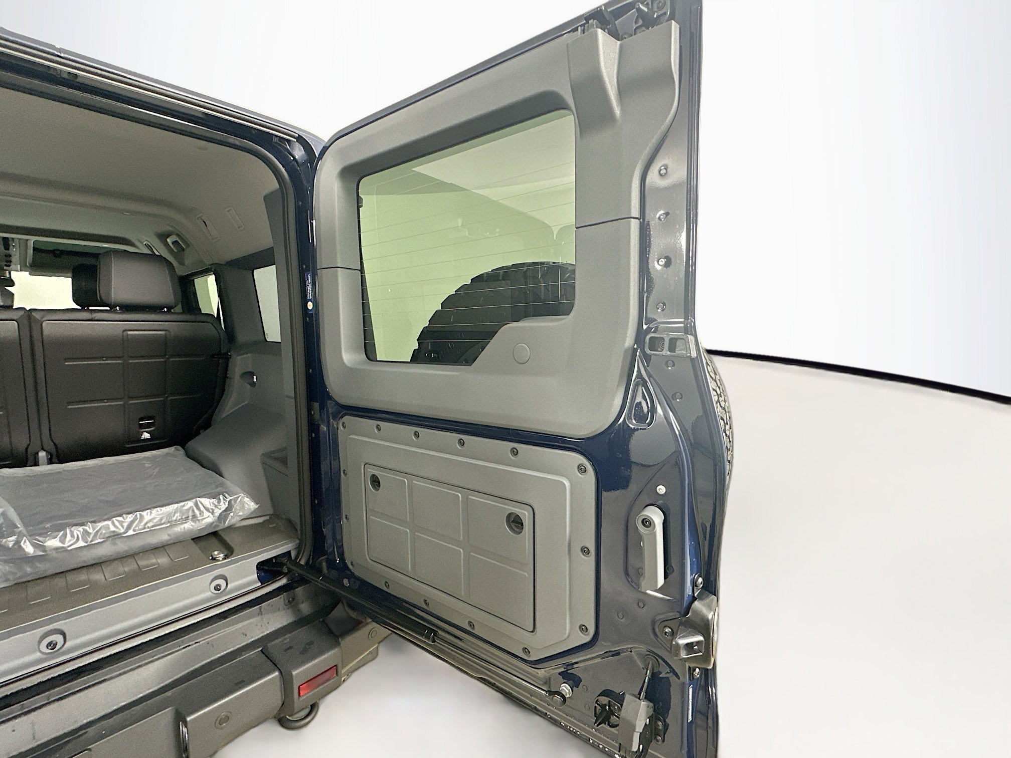 New 2025 INEOS Grenadier Fieldmaster Edition image 44