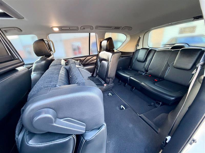 Used 2016 INFINITI QX80 4WD w/ Deluxe Technology Package image 34