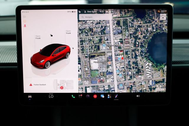 Used 2022 Tesla Model 3 Standard Range RWD image 34