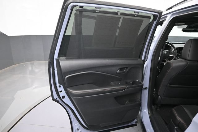 Certified 2025 Honda Passport TrailSport image 28