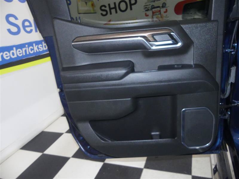 Used 2022 Chevrolet Silverado 1500 LT AWD/4WD image 26