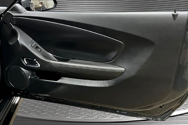 Used 2015 Chevrolet Camaro Z/28 RWD image 22