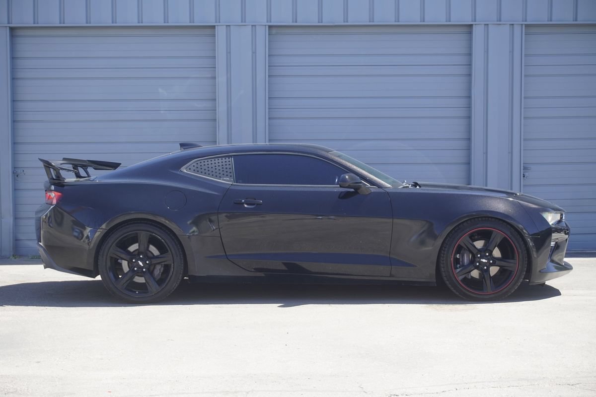 Used 2016 Chevrolet Camaro SS RWD image 7