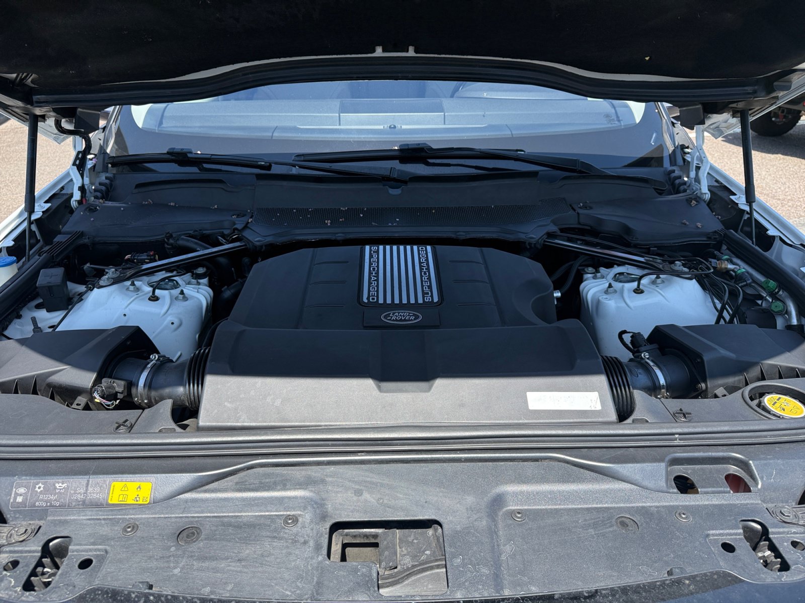 Used 2018 Land Rover Discovery SE AWD/4WD image 21