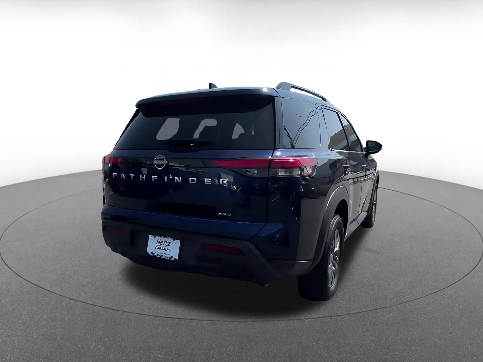 Used 2025 Nissan Pathfinder SV AWD/4WD image 11