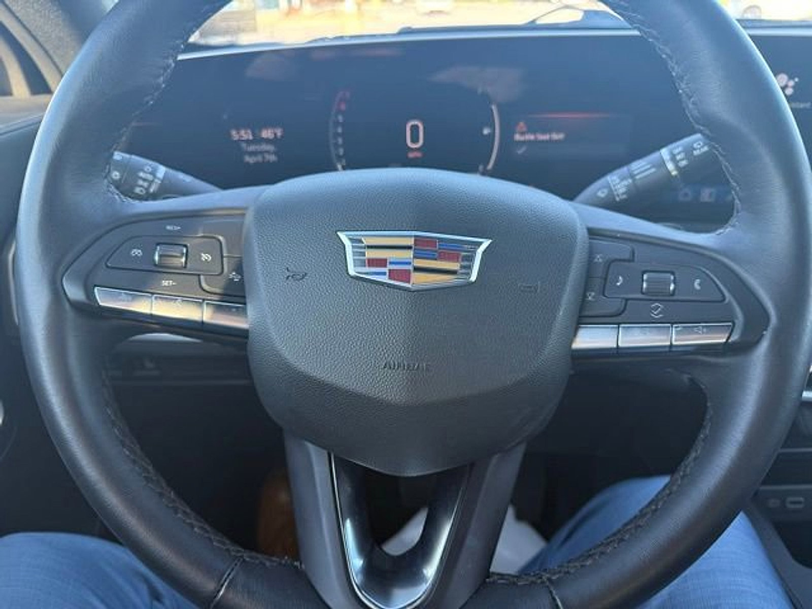 Used 2025 Cadillac XT4 Premium Luxury image 22