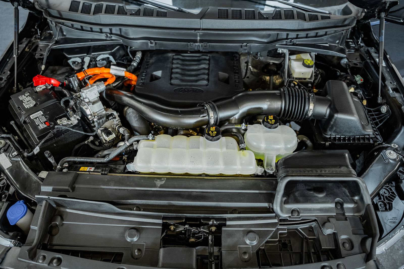 Certified 2023 Ford F150 Lariat w/ Equipment Group 502A High image 19