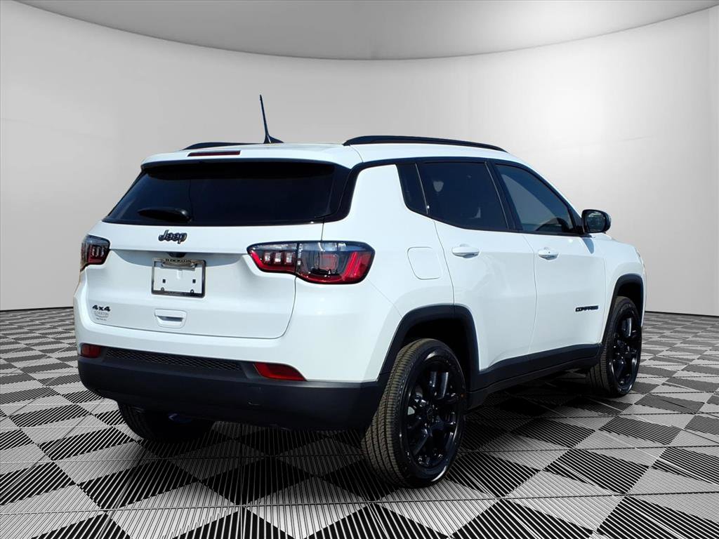 New 2026 Jeep Compass Latitude image 4