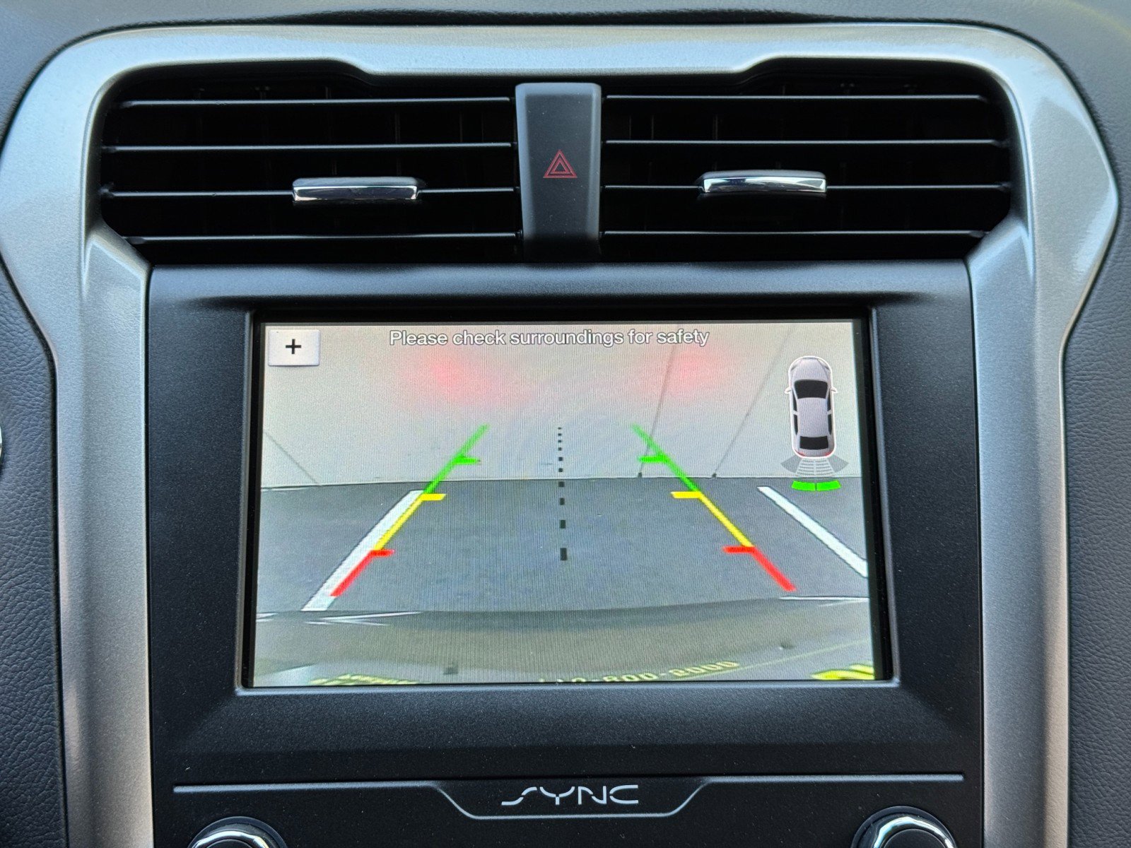 Used 2019 Ford Fusion SE image 24