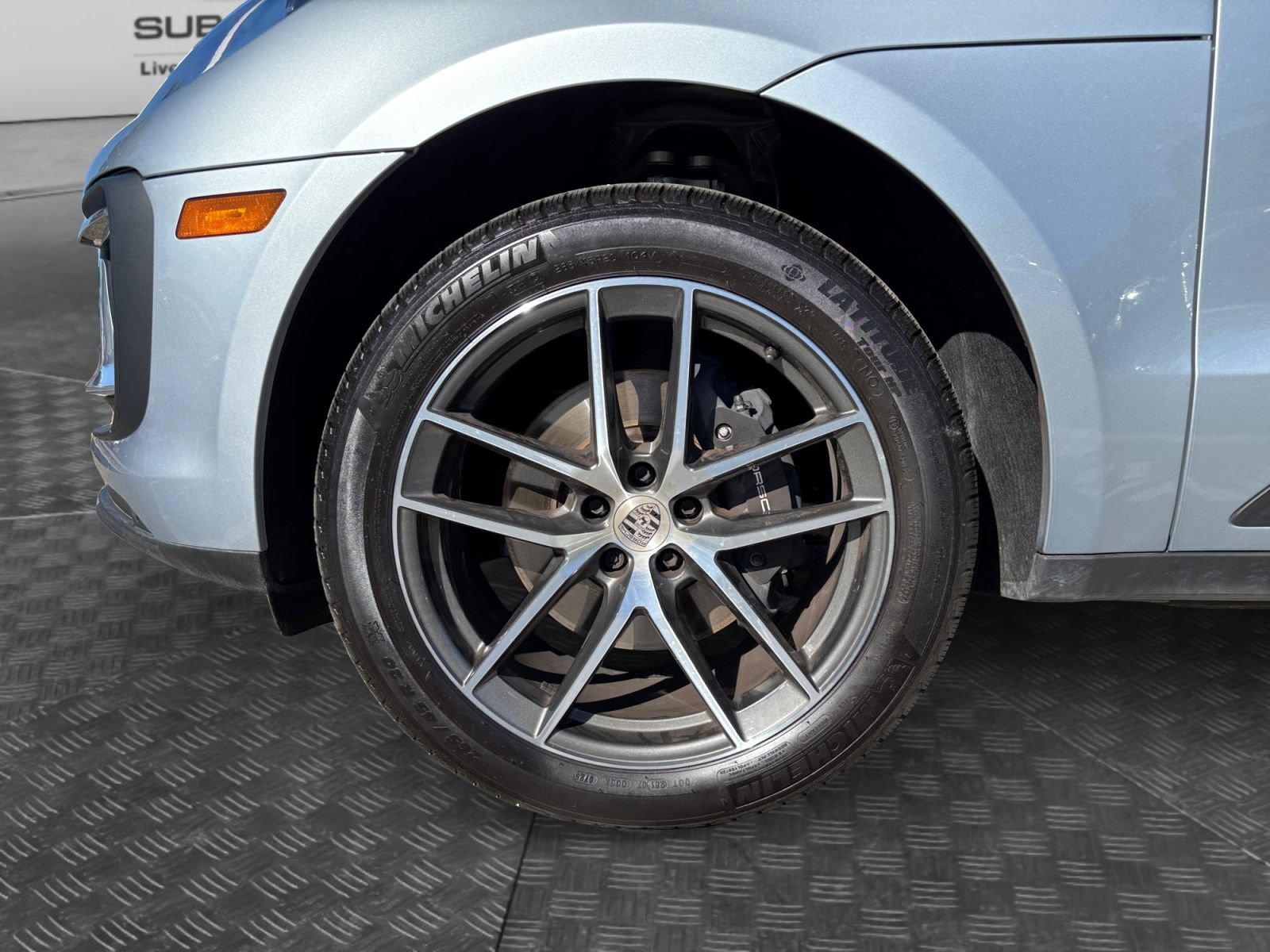 Used 2025 Porsche Macan AWD/4WD image 9