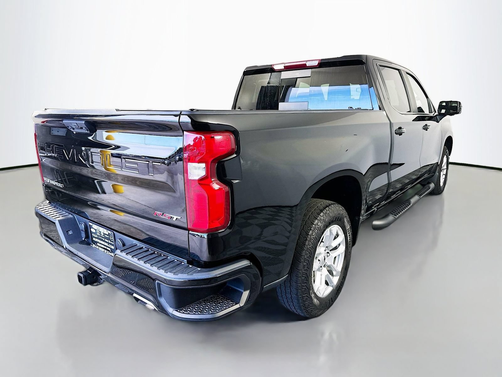 Used 2022 Chevrolet Silverado 1500 RST w/ Convenience Package II AWD/4WD image 7