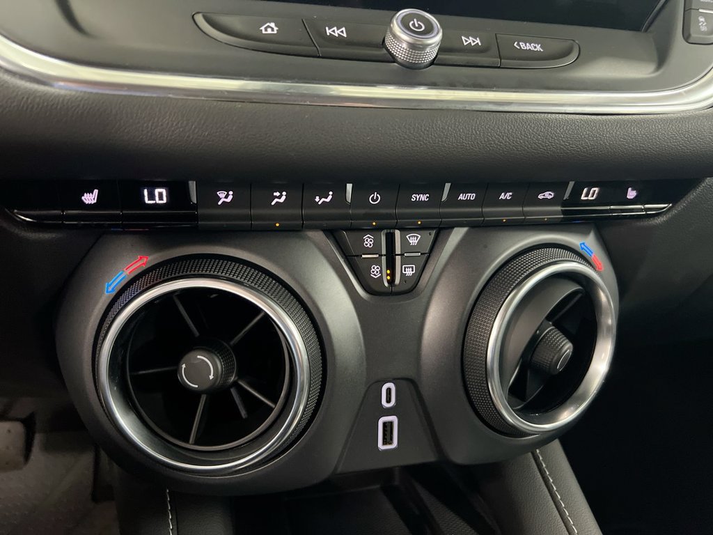 Used 2024 Chevrolet Blazer LT w/ Convenience Package FWD image 16