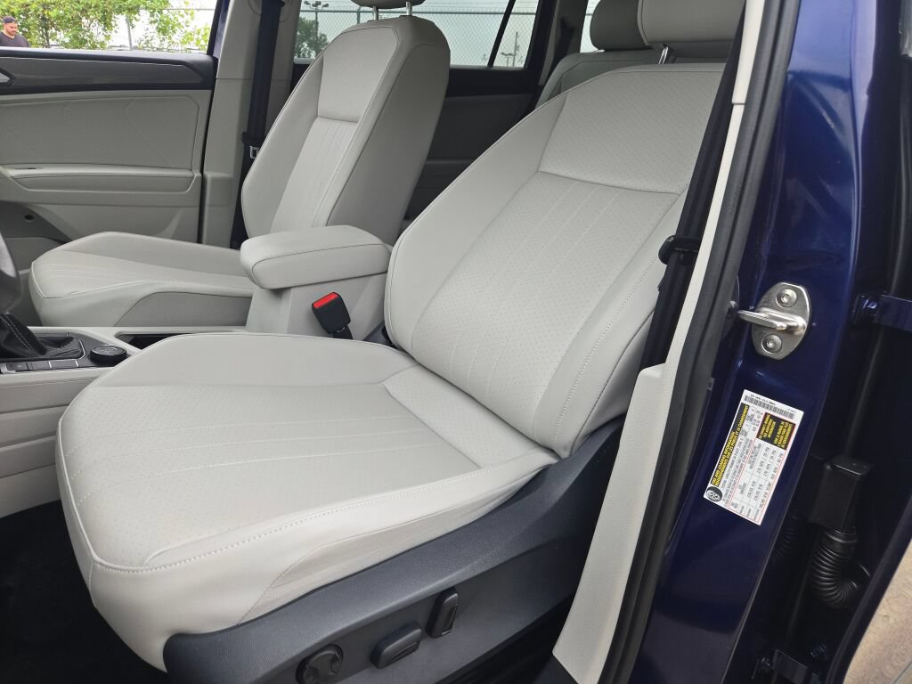 Used 2022 Volkswagen Tiguan SE AWD/4WD image 27