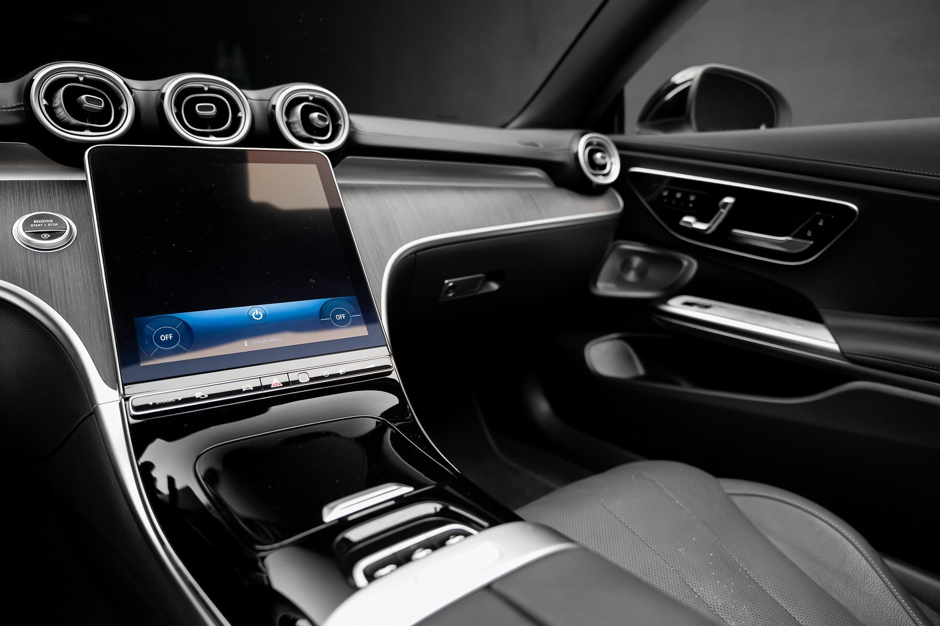 Used 2024 Mercedes-Benz CLE 300 4MATIC Cabriolet image 44