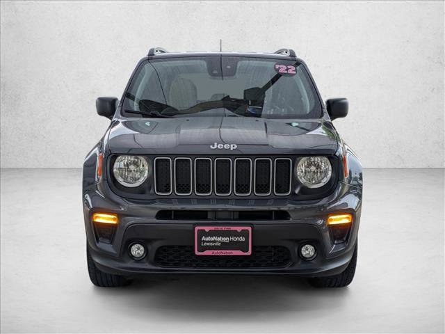 Used 2022 Jeep Renegade Latitude w/ Convenience Group AWD/4WD image 2