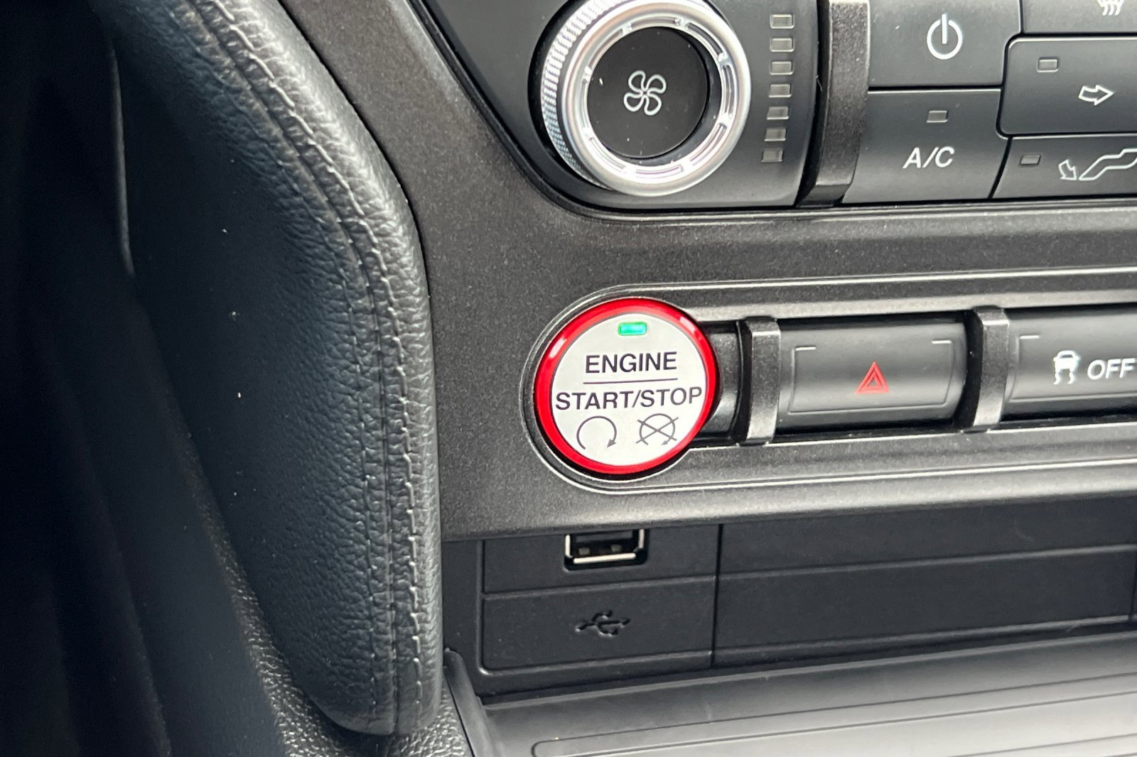 Used 2015 Ford Mustang Coupe image 21