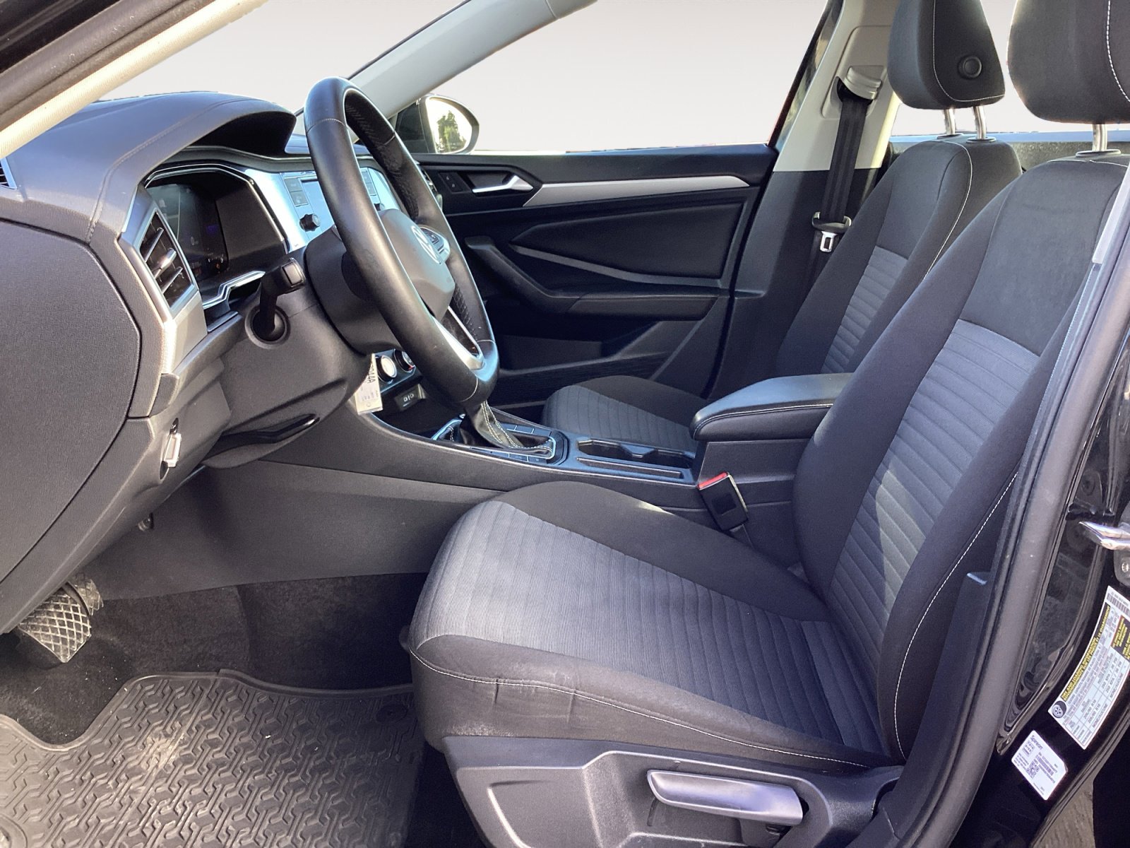 Used 2024 Volkswagen Jetta S image 25